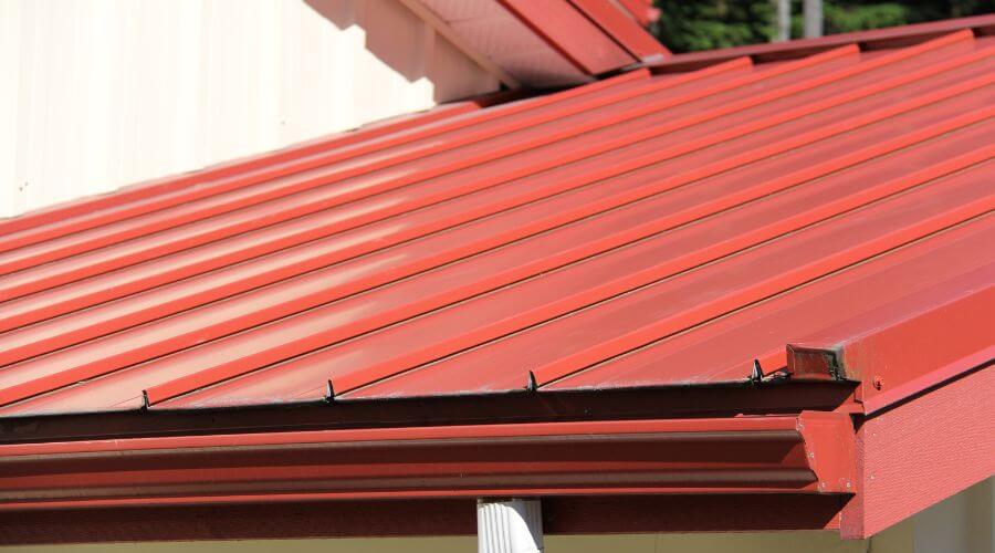 Professional gutter cleaning services in Markham, TX